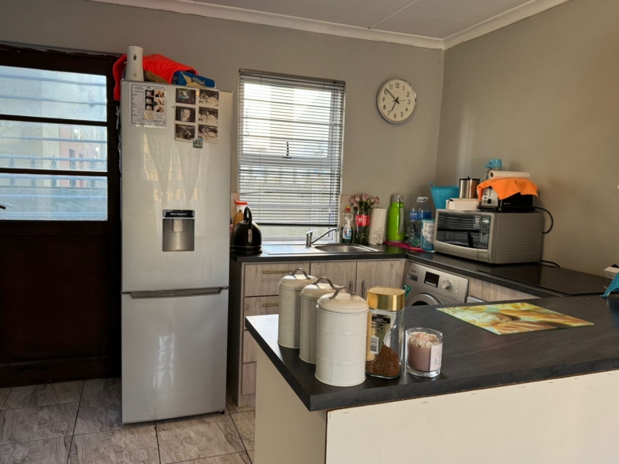 2 Bedroom Property for Sale in Fountain Village Western Cape